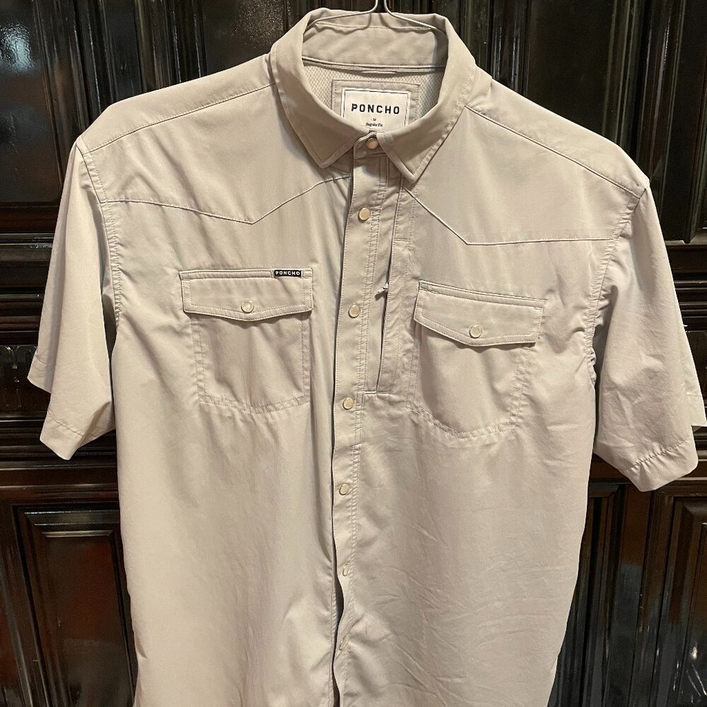 Poncho Mens M Light Gray Short Sleeve Shirt